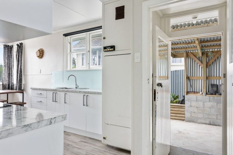 Photo of property in 33 Endcliffe Road, Kaiti, Gisborne, 4010