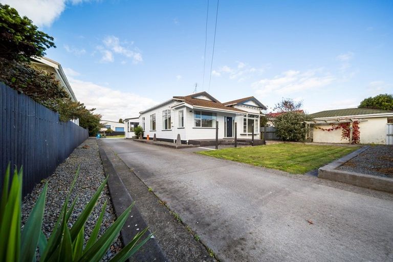 Photo of property in 84 Albion Street, Hawera, 4610