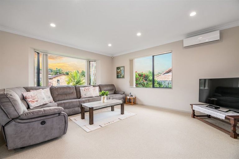 Photo of property in 6 Leafield Crescent, Henderson, Auckland, 0612