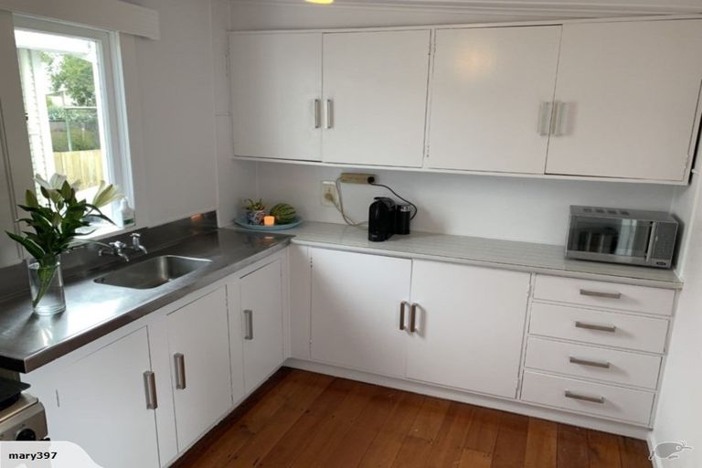 Photo of property in 93 Riverside Drive, Waiwhetu, Lower Hutt, 5010