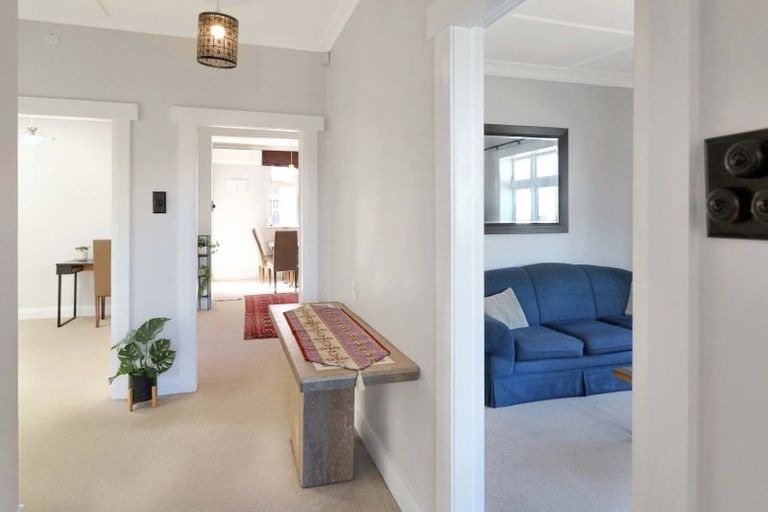 Photo of property in 10 Raymond Terrace, Fairfield, Lower Hutt, 5011