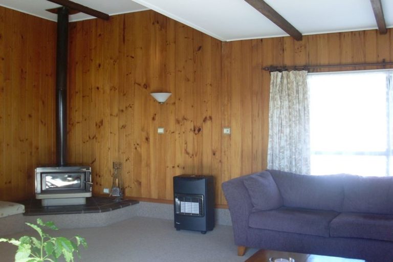 Photo of property in 18 Prince Regent Drive, Half Moon Bay, Auckland, 2012