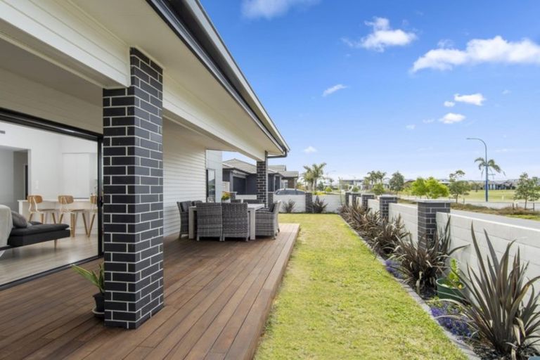 Photo of property in 76a The Boulevard, Papamoa Beach, Papamoa, 3118