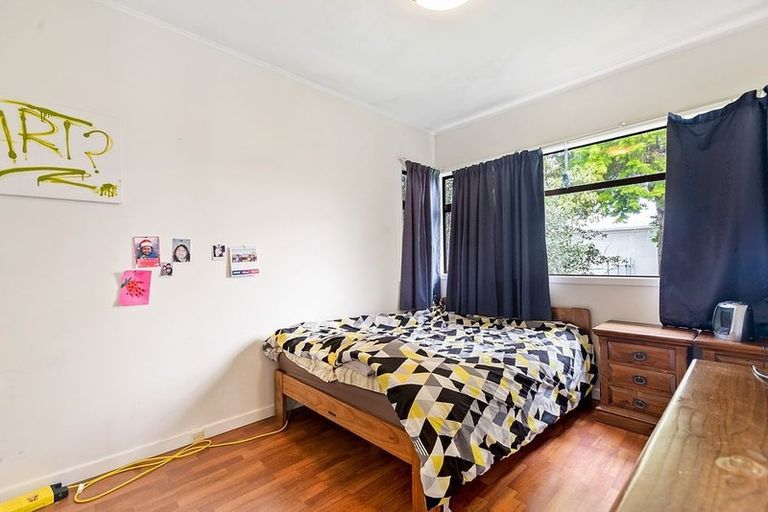 Photo of property in 1 Fowlds Avenue, Sandringham, Auckland, 1025