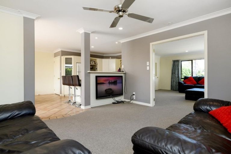 Photo of property in 26 Corinth Grove, Papamoa Beach, Papamoa, 3118