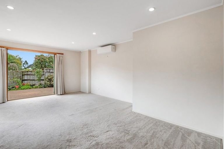 Photo of property in 12 Red Hibiscus Road, Stanmore Bay, Whangaparaoa, 0932