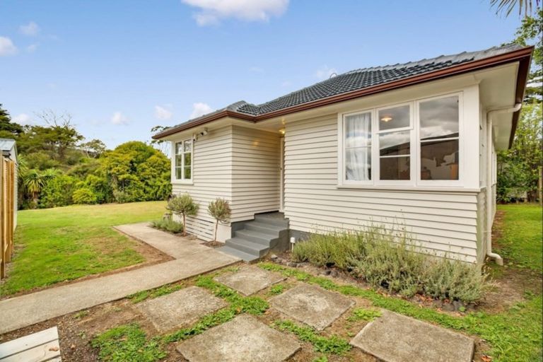 Photo of property in 122a Glendale Road, Glen Eden, Auckland, 0602