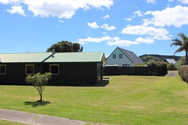 Photo of property in 106 Rimu Place, Matarangi, Whitianga, 3592