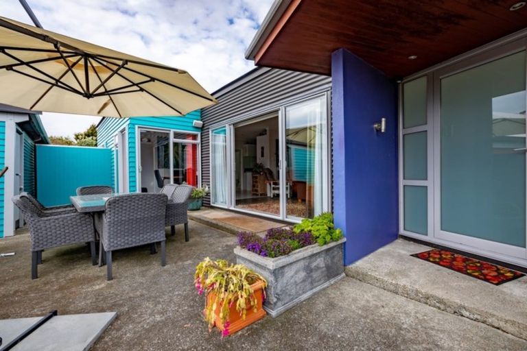 Photo of property in 9 Mahana Road, Paraparaumu Beach, Paraparaumu, 5032