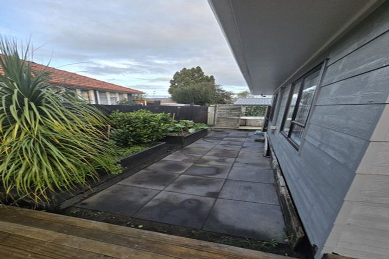 Photo of property in 14a Onslow Road, Papakura, 2110