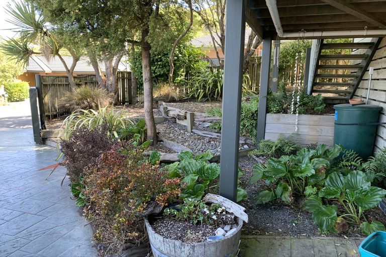 Photo of property in 14 Marjory Close, Broadmeadows, Wellington, 6035