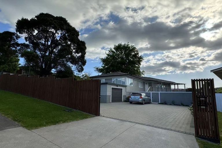 Photo of property in 3 Uppingham Crescent, Hillcrest, Auckland, 0627