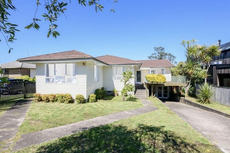 Photo of property in 26 Pine Ridge Terrace, Hauraki, Auckland, 0622