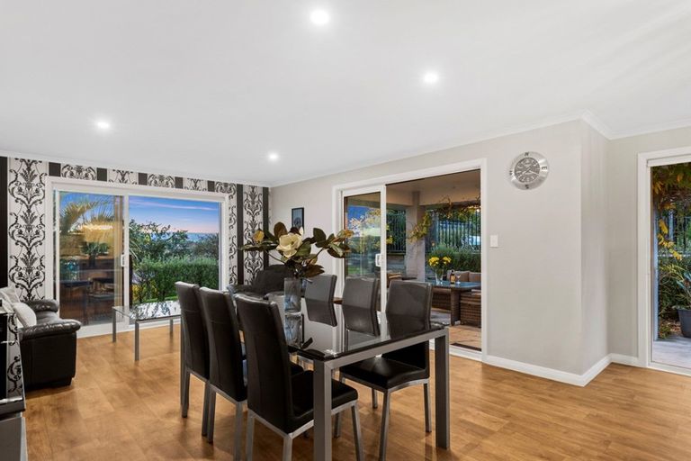 Photo of property in 10 Tralee Street, Omokoroa, 3114