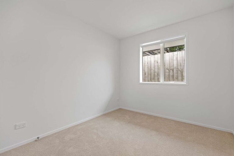 Photo of property in 8 Te Rehutai Rise, Welcome Bay, 3112