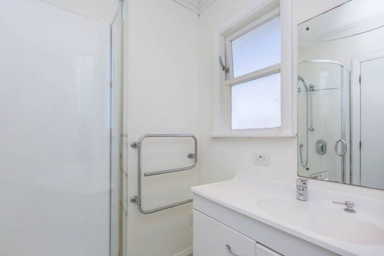 Photo of property in 5 Ruru Crescent, Heretaunga, Upper Hutt, 5018