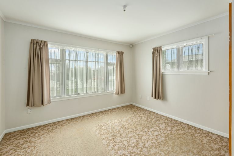 Photo of property in 15 Taurima Street, Hei Hei, Christchurch, 8042
