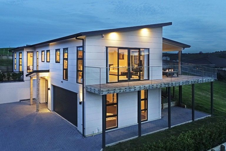 Photo of property in 54 Hillpark Drive, Pokeno, 2402