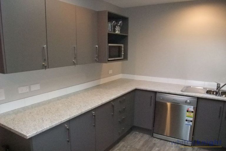 Photo of property in 42 Piko Crescent, Riccarton, Christchurch, 8041