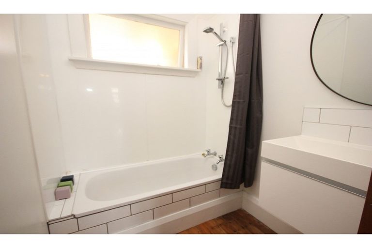 Photo of property in 1/45 Frankleigh Street, Somerfield, Christchurch, 8024