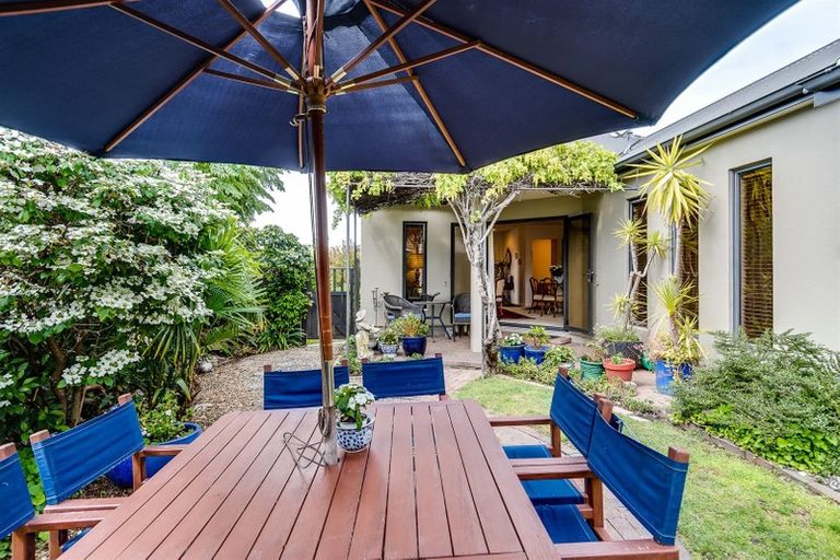 Photo of property in 10 Montpelier Drive, Taradale, Napier, 4112