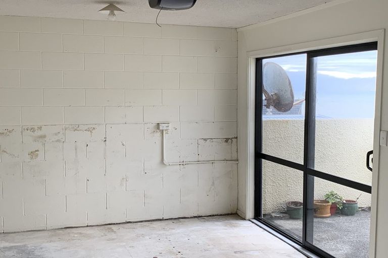 Photo of property in 2a Sackville Street, Fitzroy, New Plymouth, 4312