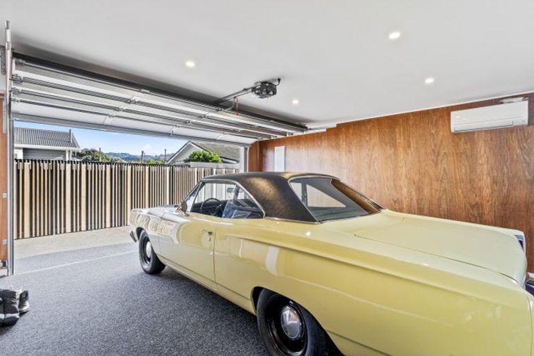 Photo of property in 239 The Esplanade, Petone, Lower Hutt, 5012