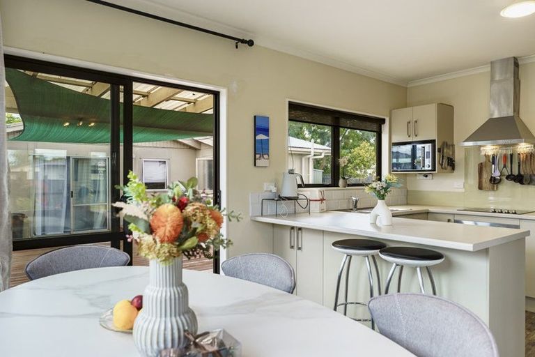 Photo of property in 15 Lorne Crescent, Flaxmere, Hastings, 4120