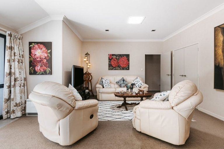 Photo of property in 31 Brackenburn Drive, Ohauiti, Tauranga, 3112