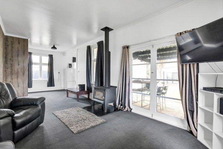 Photo of property in 13 Page Street, Stratford, 4332