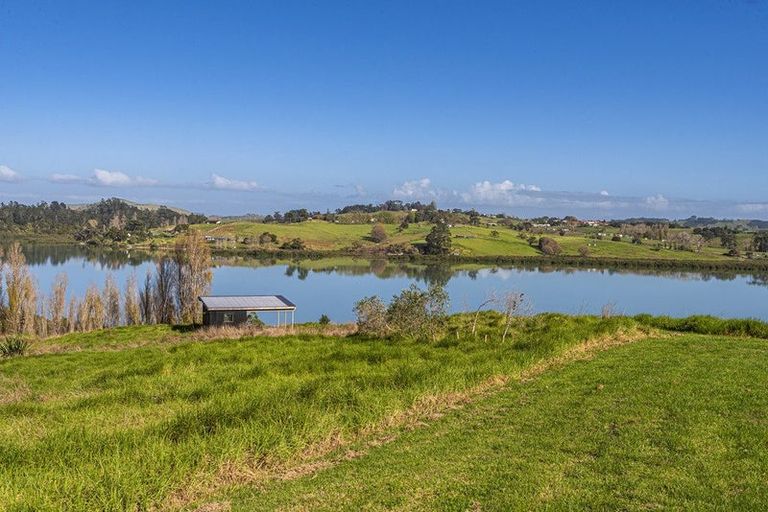 Photo of property in 228 Petley Road, Paparoa, 0571