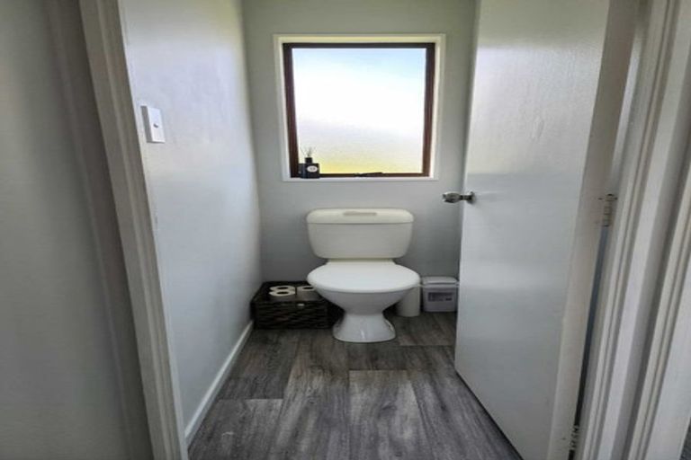 Photo of property in 2 Millar Place, Nawton, Hamilton, 3200