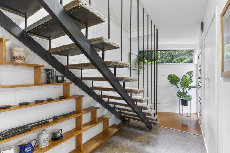 Photo of property in 55a Hinemoa Street, Birkenhead, Auckland, 0626