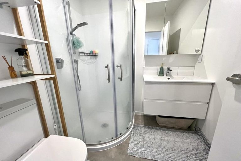 Photo of property in 8 Ngae Place, Mangere East, Auckland, 2024