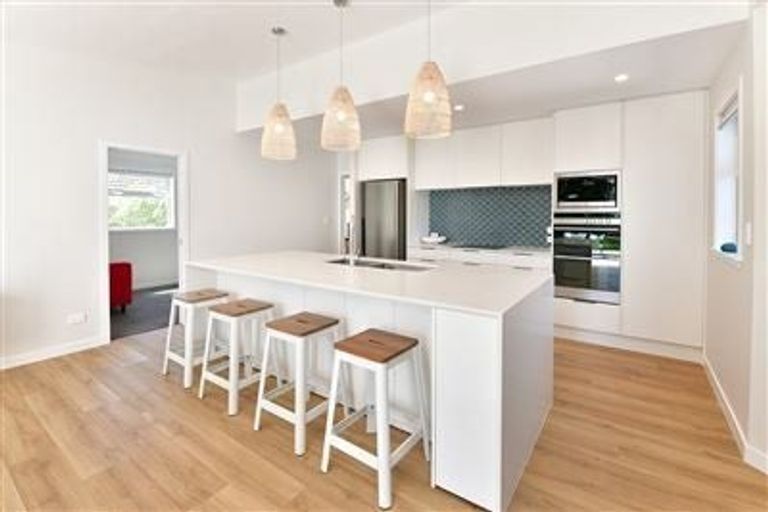 Photo of property in 20 Glamis Avenue, Manly, Whangaparaoa, 0930