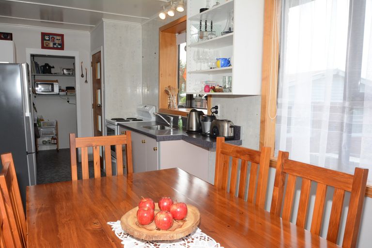 Photo of property in 296 Brockville Road, Brockville, Dunedin, 9011