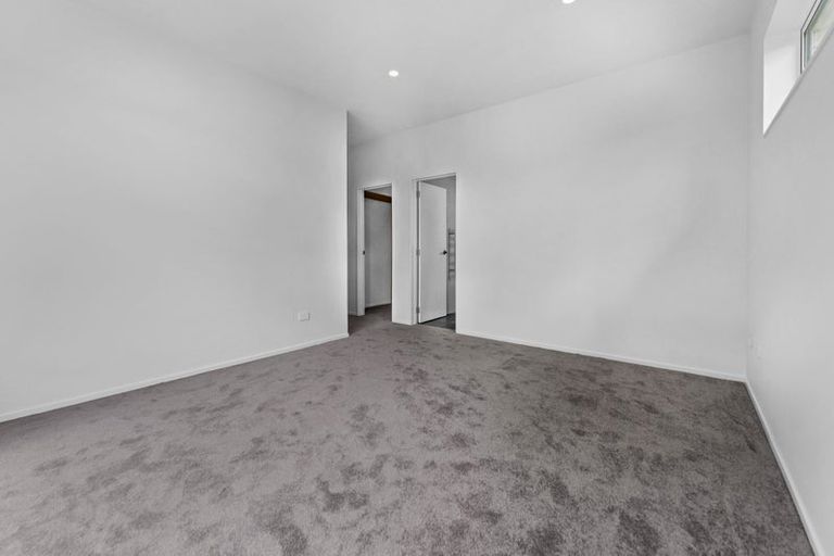 Photo of property in 33 Kaitiaki Drive, Clarks Beach, 2122
