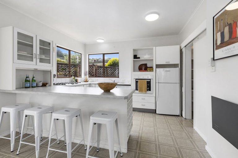 Photo of property in 17 Madison Place, Miramar, Wellington, 6022