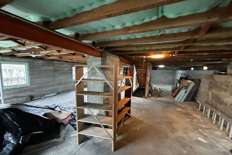 Photo of property in 92 Brois Street, Frankleigh Park, New Plymouth, 4310