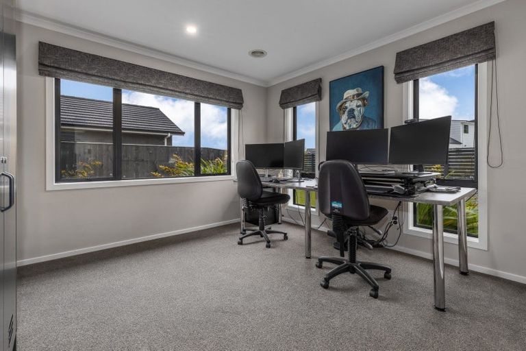 Photo of property in 118 John Burke Drive, Aotea, Porirua, 5024