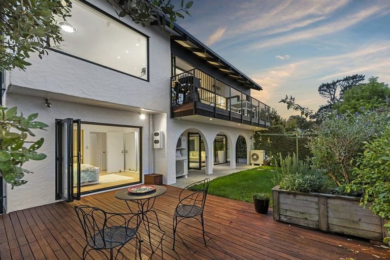 Photo of property in 832a Beach Road, Torbay, Auckland, 0630