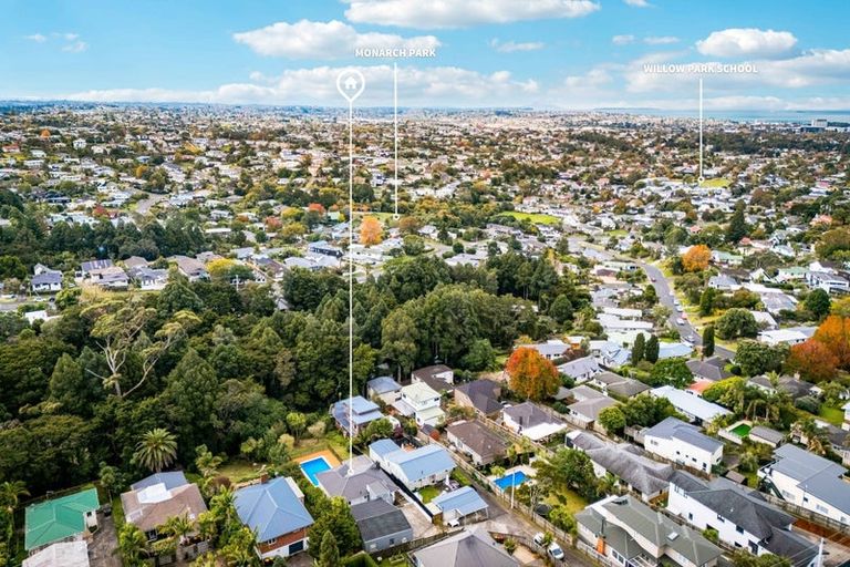 Photo of property in 40 Pupuke Road, Hillcrest, Auckland, 0627