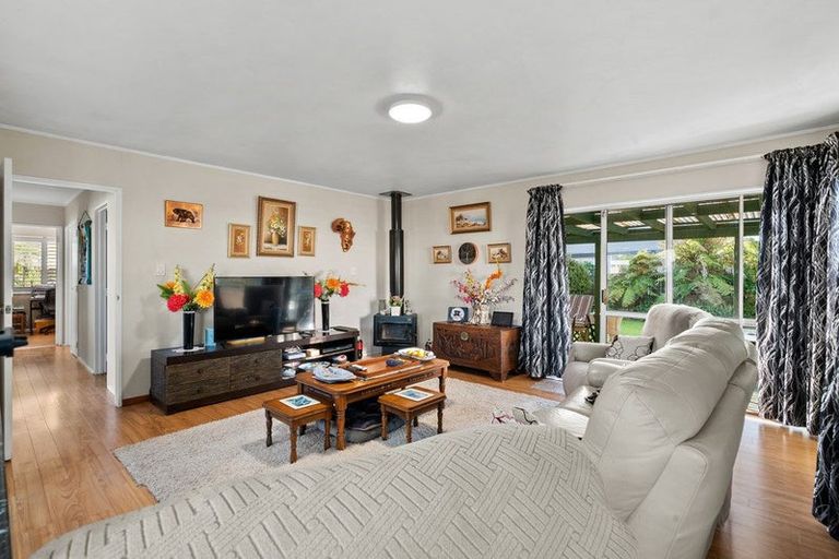 Photo of property in 2/114 Clevedon Road, Papakura, 2110