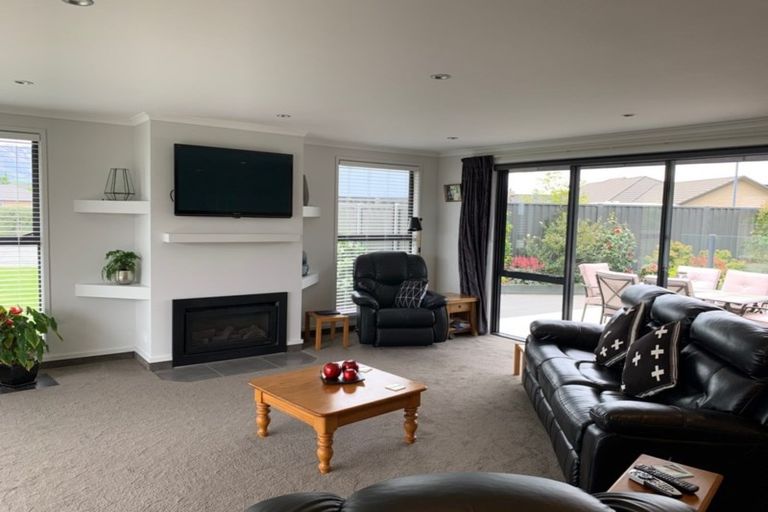 Photo of property in 28 Matthews Crescent, Cromwell, 9310