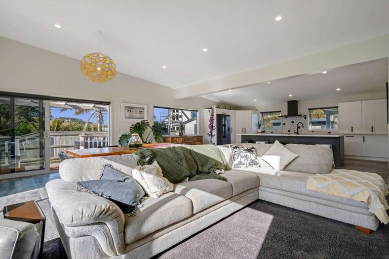 Photo of property in 14 Mowhanau Drive, Kai Iwi, Whanganui, 4574