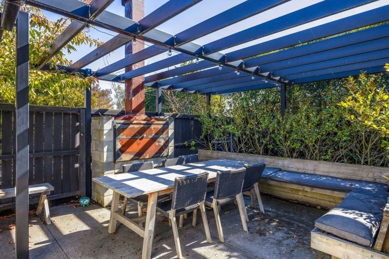 Photo of property in 1/10 Chevron Place, Ilam, Christchurch, 8041