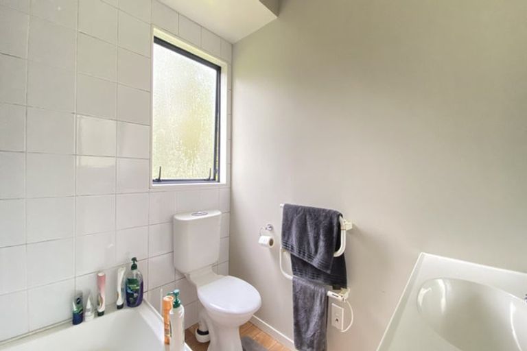 Photo of property in 19 Mona Vale, West Harbour, Auckland, 0618