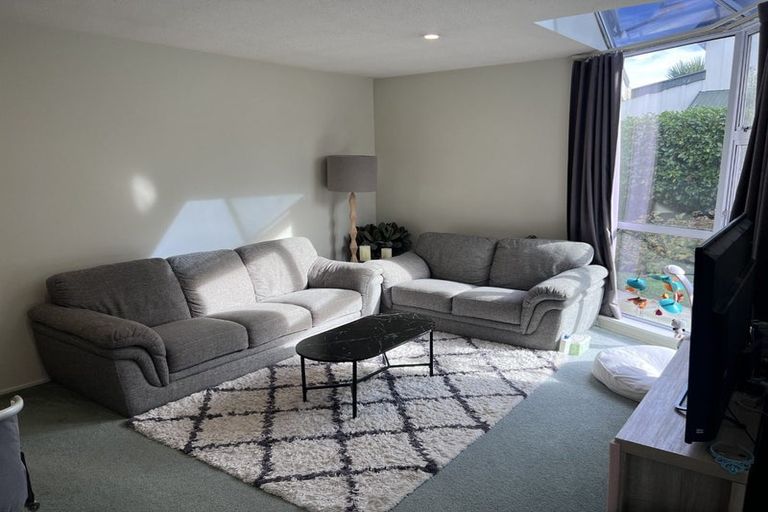 Photo of property in 2/19 Siska Place, Upper Riccarton, Christchurch, 8041