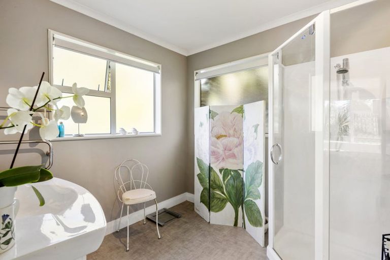 Photo of property in 86 Totara Road, Miramar, Wellington, 6022