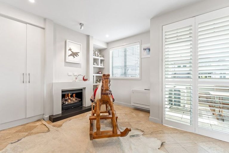 Photo of property in 19 Little Compton Mews, Snells Beach, 0920